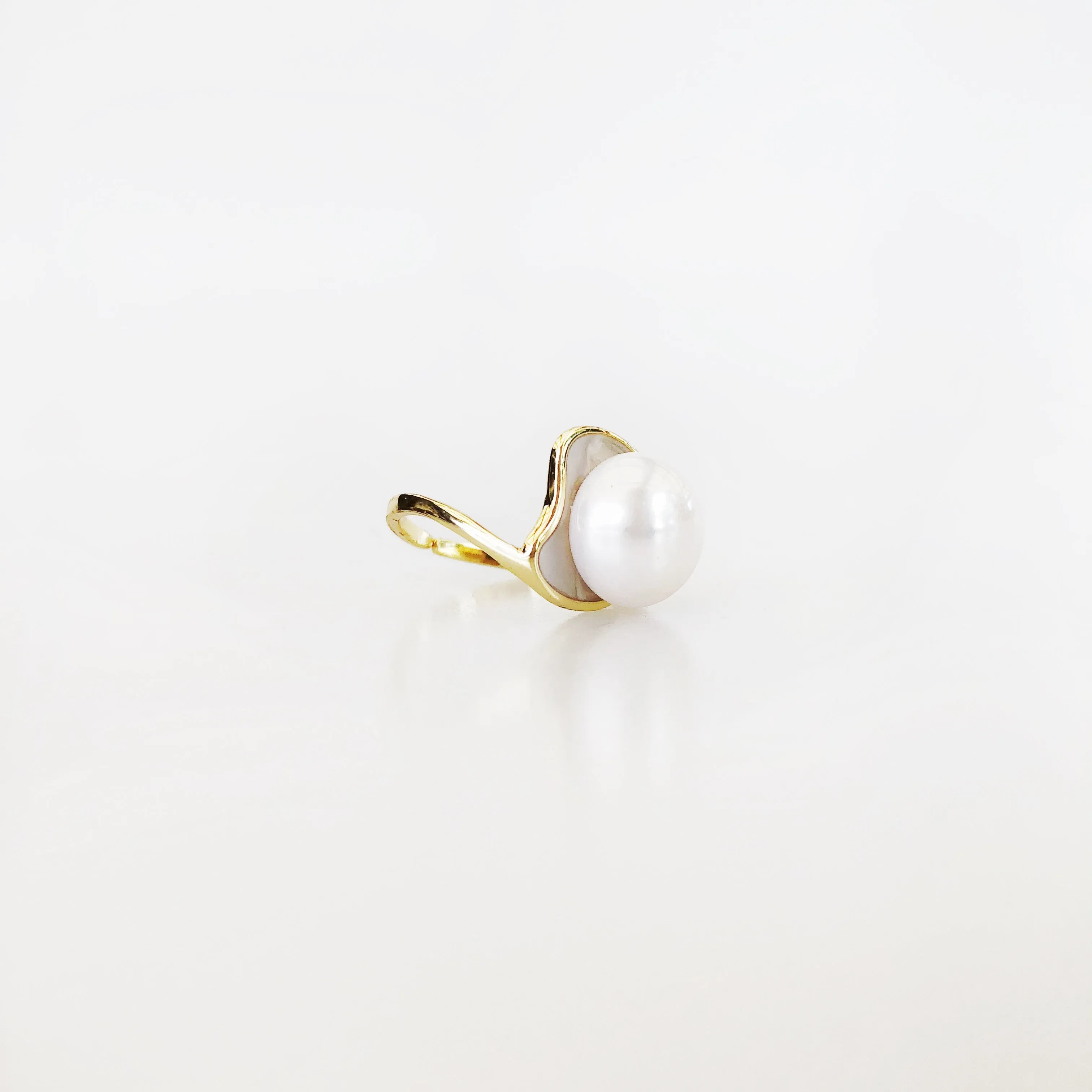 Adjustable White Enamel Pearl Ring