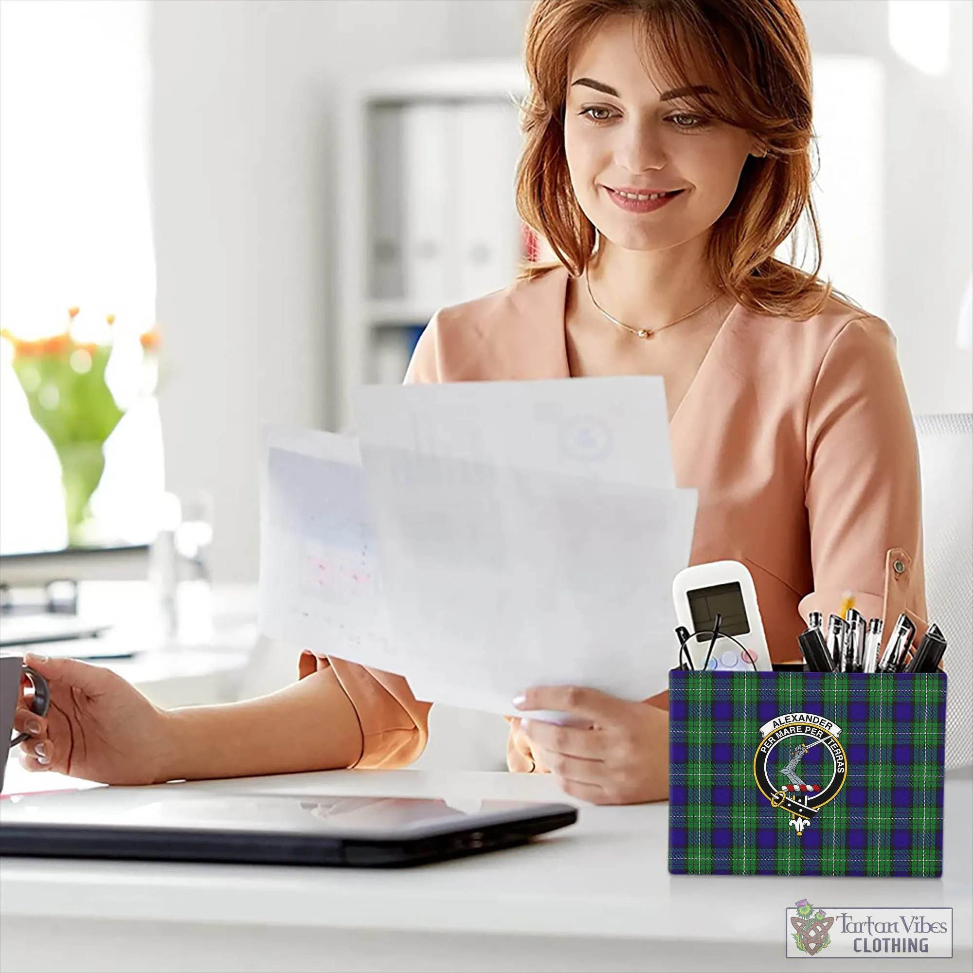 Alexander Tartan Pen Holder with Family Crest