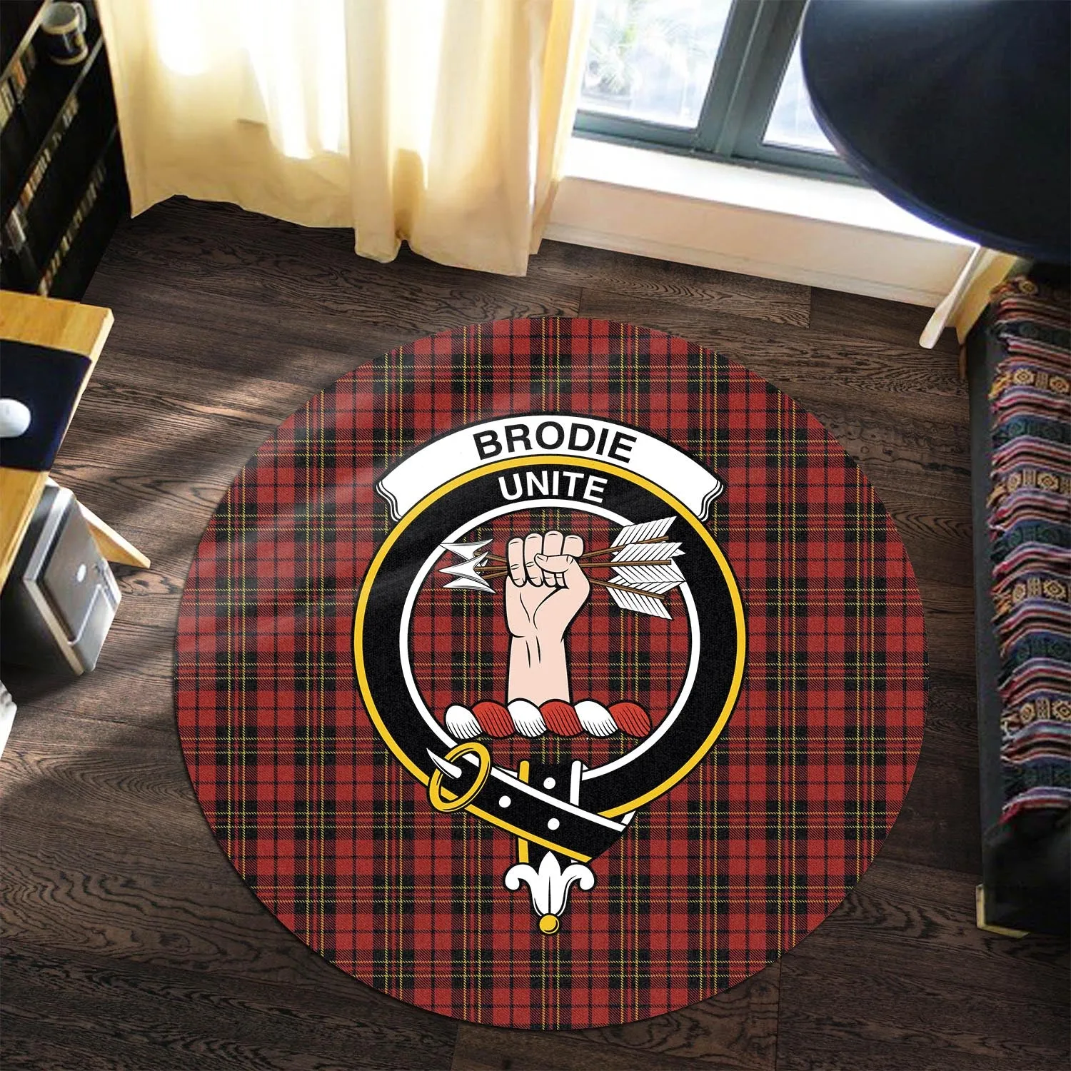 Brodie Tartan Round Rug with Family Crest