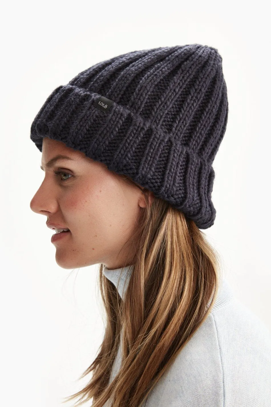 CHUNKY KNITWEAR  BEANIE