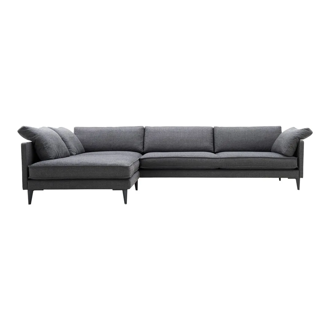 Erik Jørgensen EJ295 Sofa w/ Chaise (106.3" W)