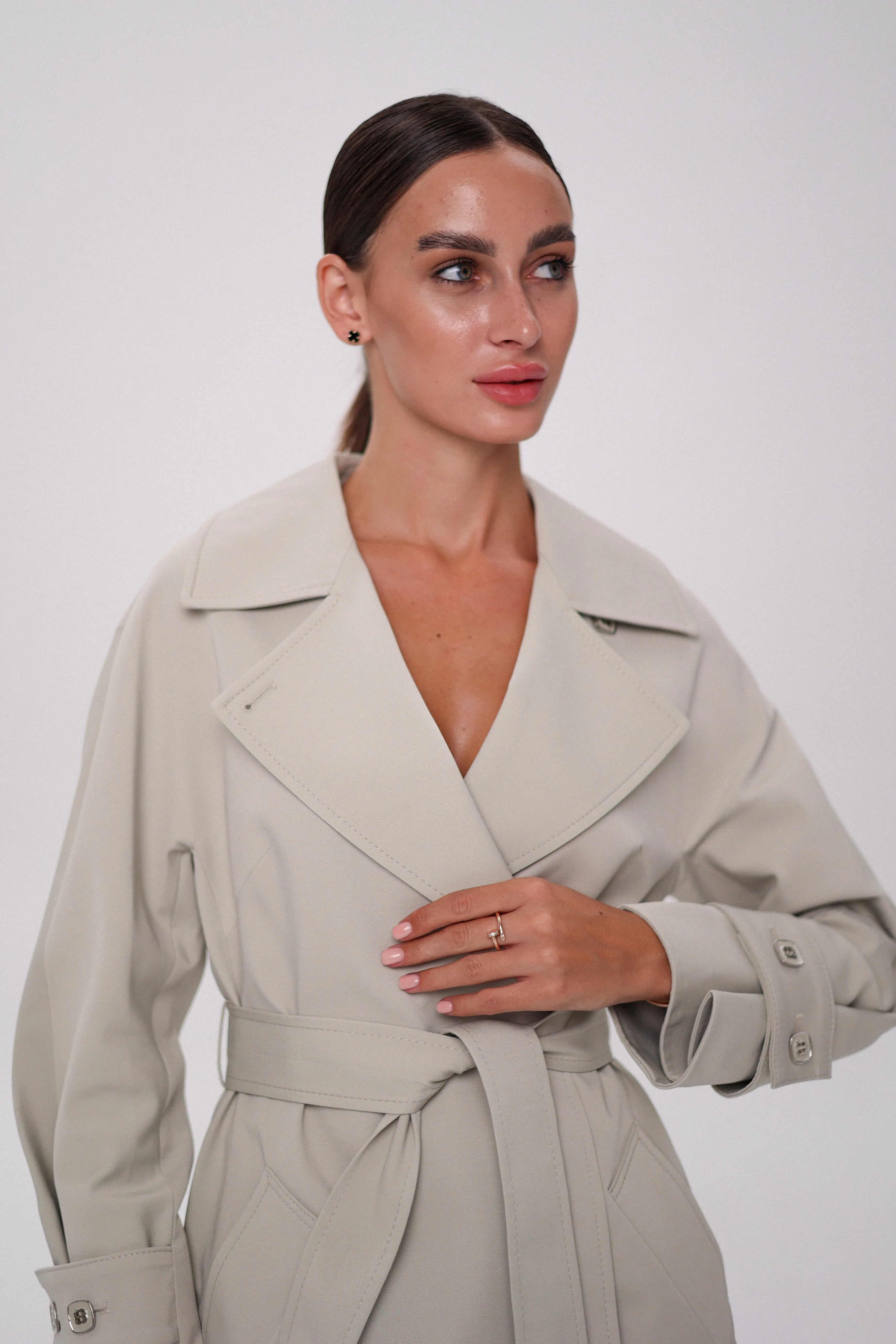 London Trench Coat in Dove