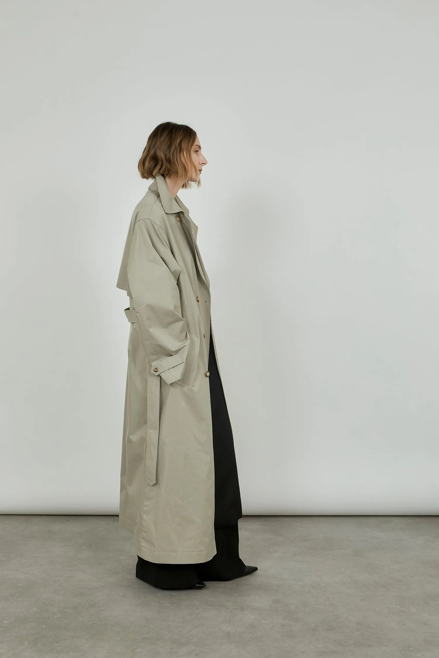 Marike raincoat | Beige - Water repellent organic cotton