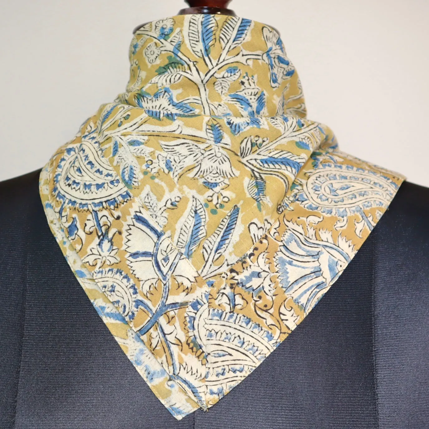 Paisley Elegance - Appliqué Border Bandana (KK1488-22)