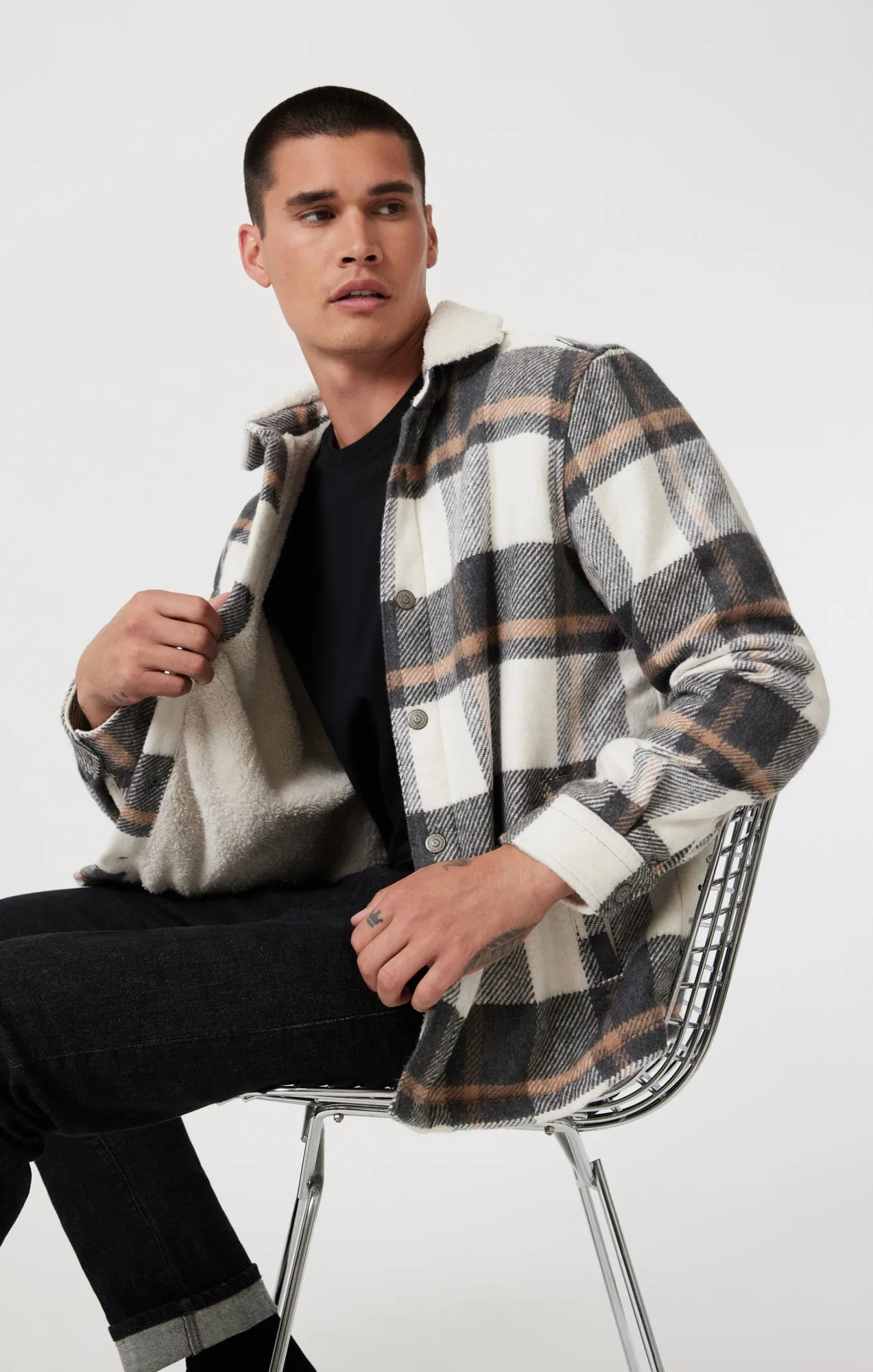 PLAID SHACKET IN GRAY CHECK