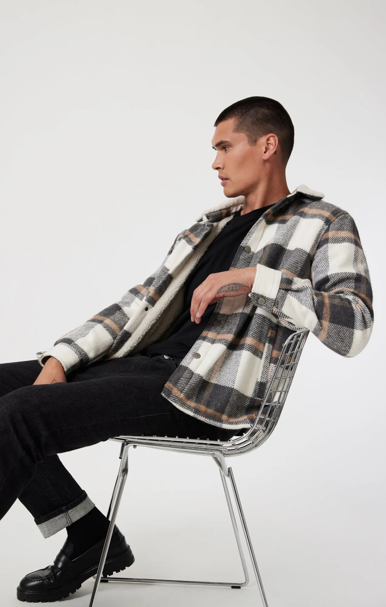 PLAID SHACKET IN GRAY CHECK