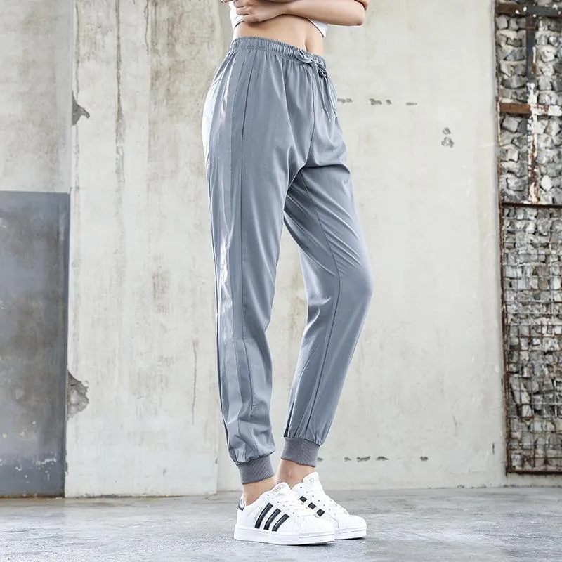 Women Sweatpants Ultralight, Reflective - One Stroke on Side